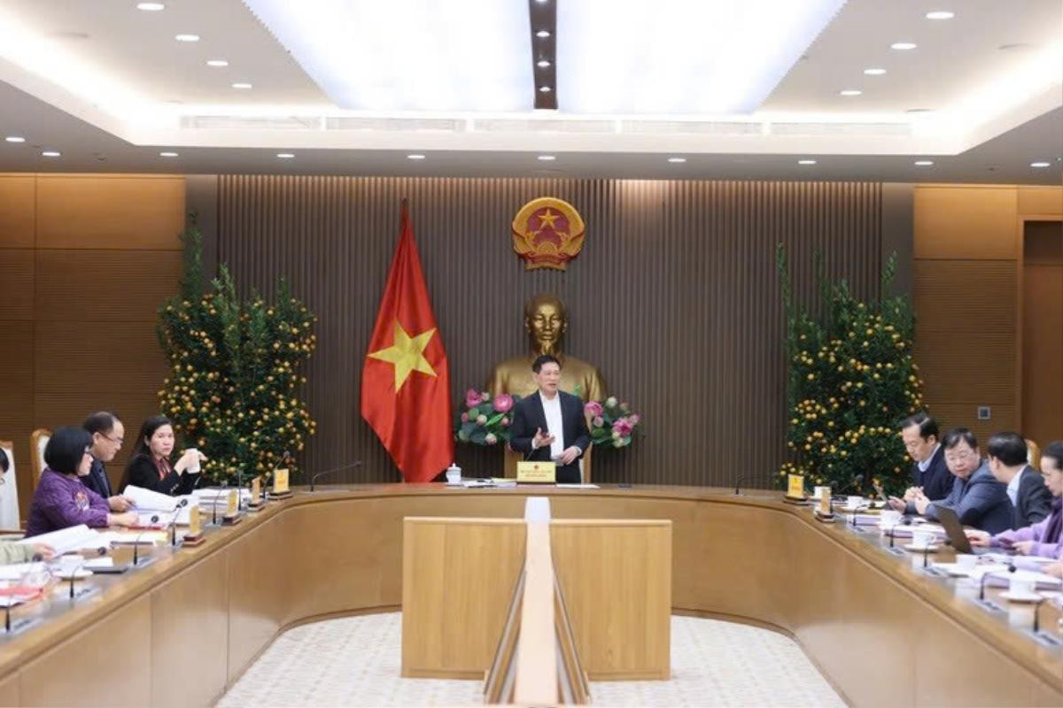 Phó Thủ tướng Hồ Đức Phớc nhấn mạnh một số nội dung liên quan đến số lượng các đơn vị trực thuộc VTV - Ảnh: VGP/Trần Mạnh