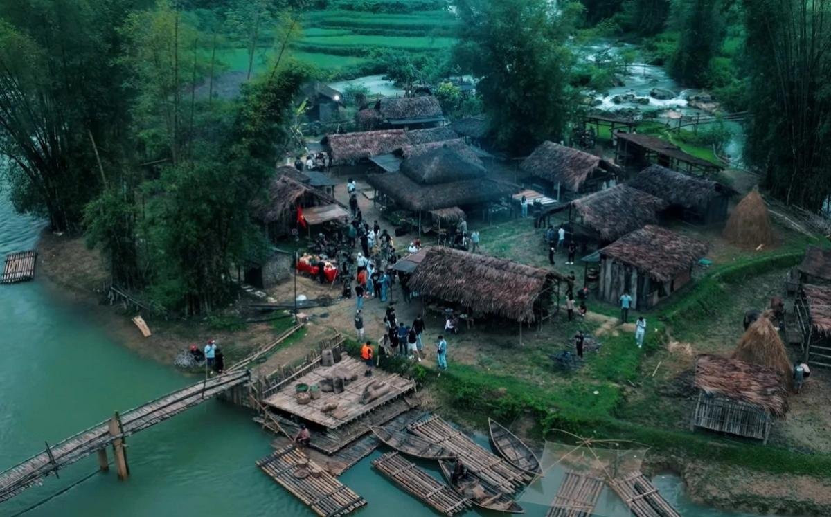Đèn Âm Hồn vừa ra rạp đã đứng đầu bảng xếp hạng doanh thu phòng vé. Ảnh: Hoàng Nam