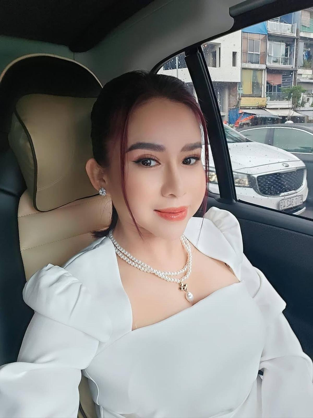 Nữ nghệ sĩ được đề xuất mời diễn vào năm sau nhưng không muốn đoàn hát khác bị ảnh hưởng nên đưa ra thỏa thuận, sẵn sàng tài trợ 45 triệu. (Ảnh FBNV)