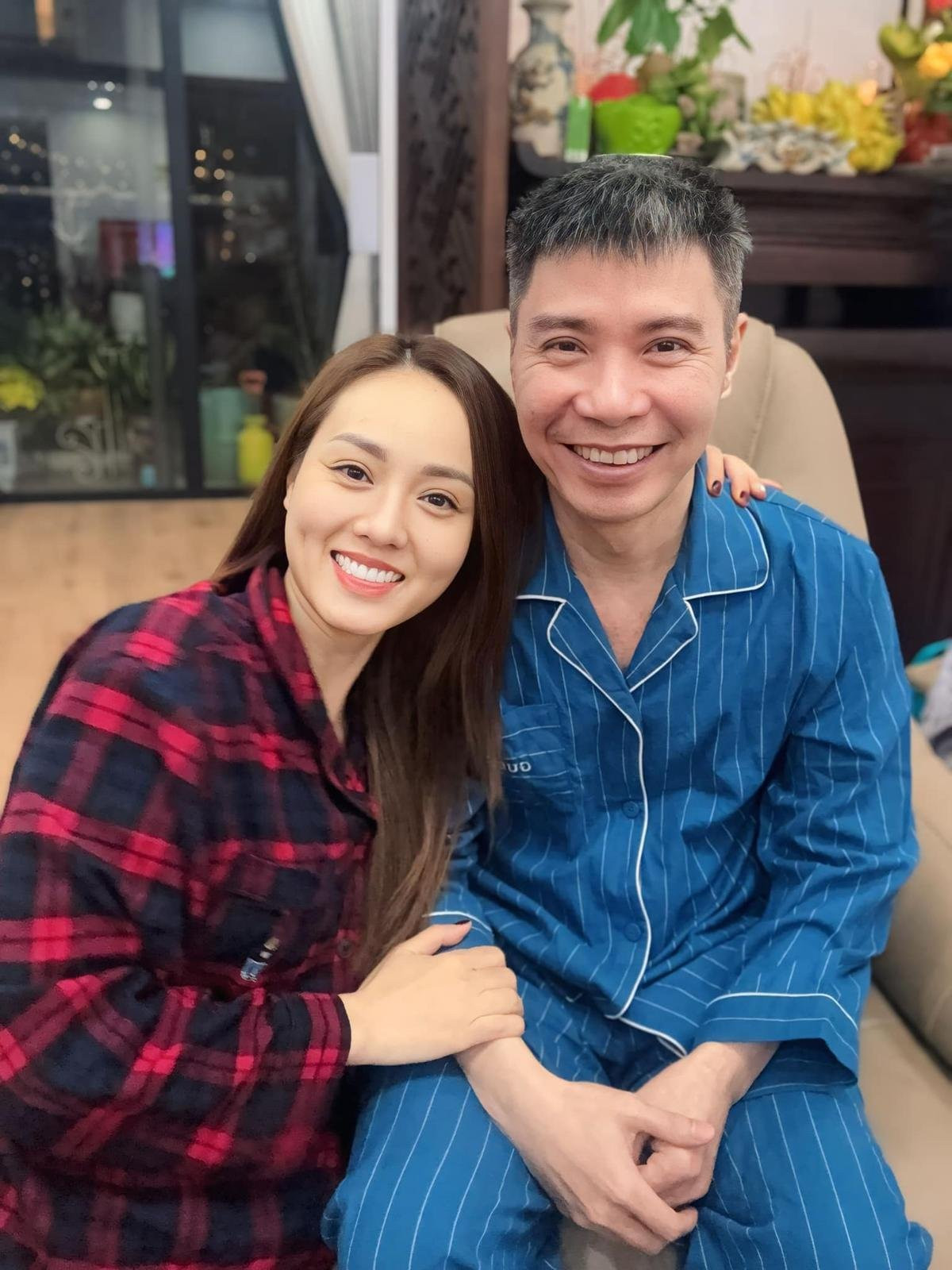 NSND Công Lý dần hồi phục sức khỏe. Ảnh: FBNV