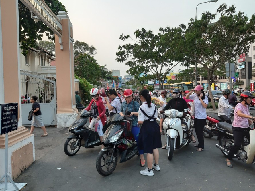 Sở Giáo dục và Đào tạo TP Hồ Chí Minh yêu cầu các trường tuyệt đối không buông lỏng việc tổ chức ôn tập, bồi dưỡng cho học sinh có kết quả học tập ở mức chưa đạt. Ảnh minh hoạ.