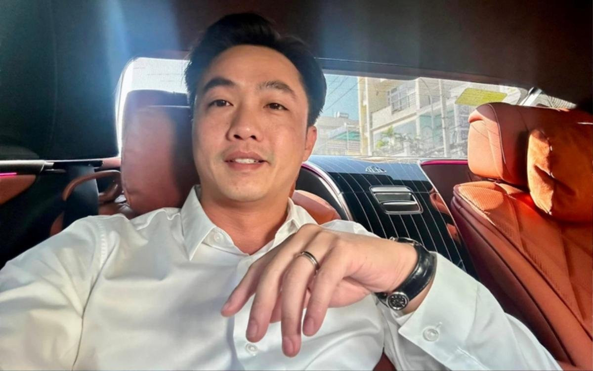 Cường Đô La đã thay đổi, trở thành người chồng, người cha có trách nhiệm. (Ảnh FBNV)
