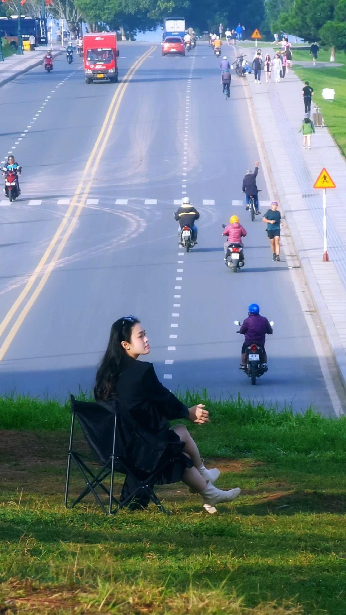 Dốc Sương Nguyệt Ánh ở Đà Lạt bỗng trở nên 'hót - hòn - họt' thời gian gần đây vì khung cảnh na ná ở Đại Lý, Trung Quốc
