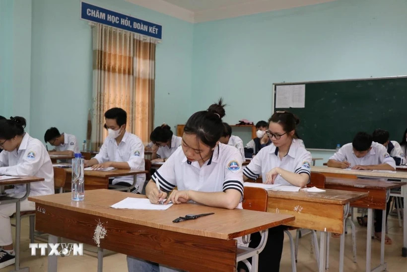 Thí sinh dự thi tốt nghiệp trung học phổ thông. Ảnh: TTXVN
