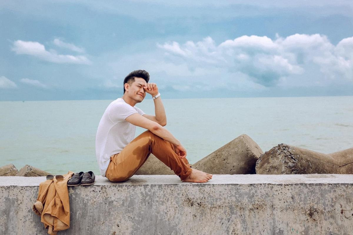 Cần Giờ không chỉ là nơi nam nghệ sĩ gắn bó một thời tuổi trẻ mà còn là điểm khởi đầu của hành trình nghệ thuật của anh. (Ảnh FBNV)