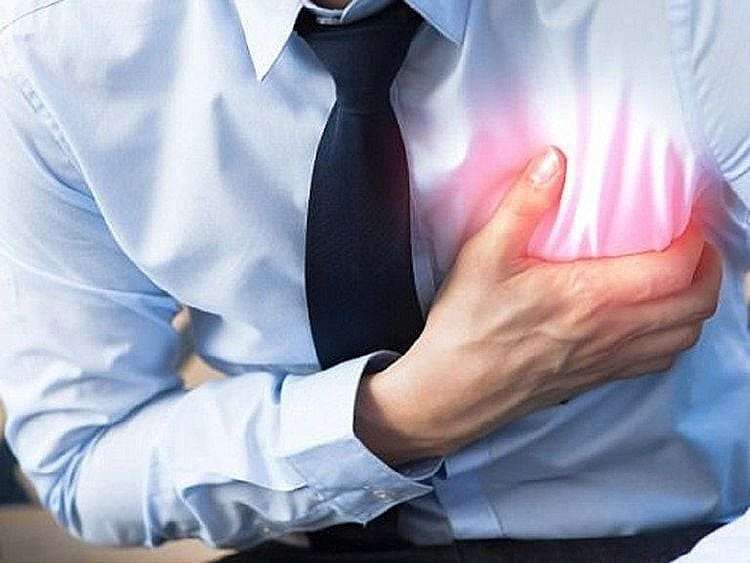 Đối tượng dễ mắc bệnh khi giao mùa, cách phòng tránh hiệu quả