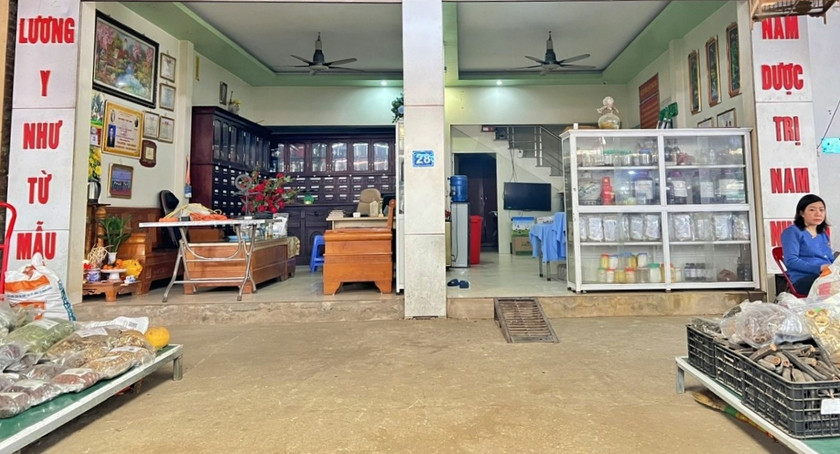 Phạt 60 triệu đồng và cấm hoạt động Nhà thuốc gia truyền Khôi Nguyên