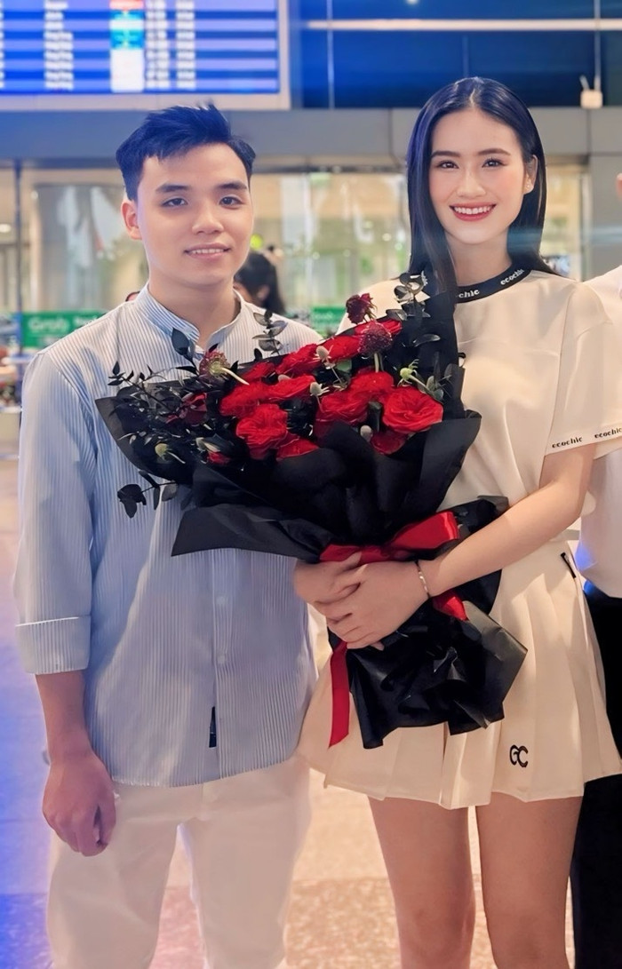 Hoa hậu Ý Nhi và bạn trai gặp nhiều khó khăn, áp lực từ dư luận khi cả hai công khai chuyện tình yêu.