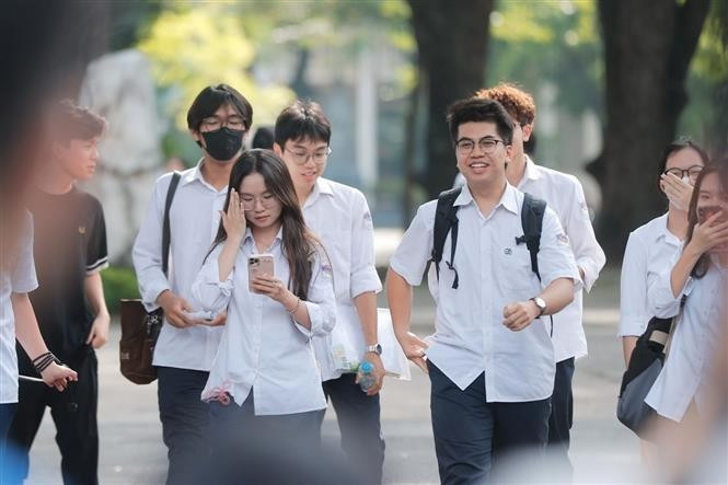 Các đối tượng được hưởng ưu tiên khu vực, ưu tiên đối tượng trong tuyển sinh đại học, cao đẳng ảnh 1
