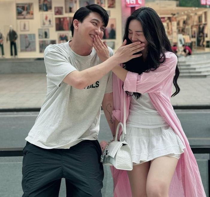 Quỳnh Kool và B Trần được khán giả nhiệt tình 'đẩy thuyền' (Ảnh: Facebook Quỳnh Kool).