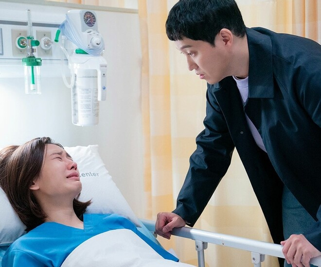 Tiền mừng cưới dư ra 50 triệu, vợ lấy ra một lá thư, đọc xong tôi dựa vào tường khóc - 1