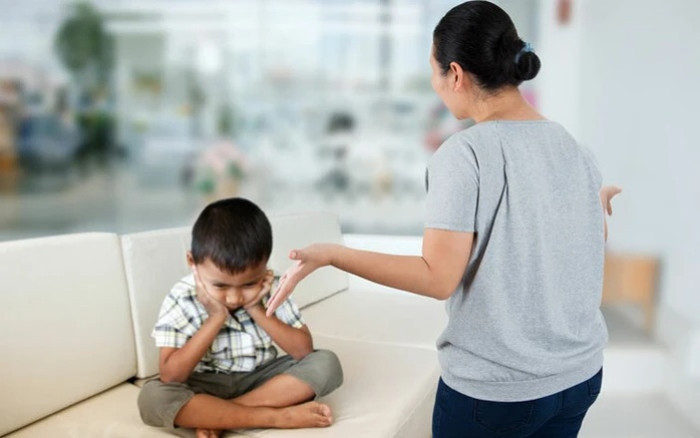 Sự mất kết nối giữa cha mẹ và con cái không xảy ra trong một đêm, mà là kết quả của một quá trình dài. Ảnh minh họa