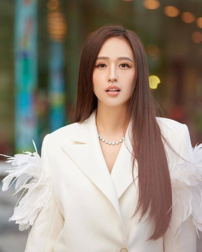 Mai Phương Thúy được mệnh danh là 'Hoa hậu chứng khoán'. Nhờ tư duy sắc bén trong việc đầu tư, người đẹp xây dựng được tài chính bền vững trong nhiều năm qua.