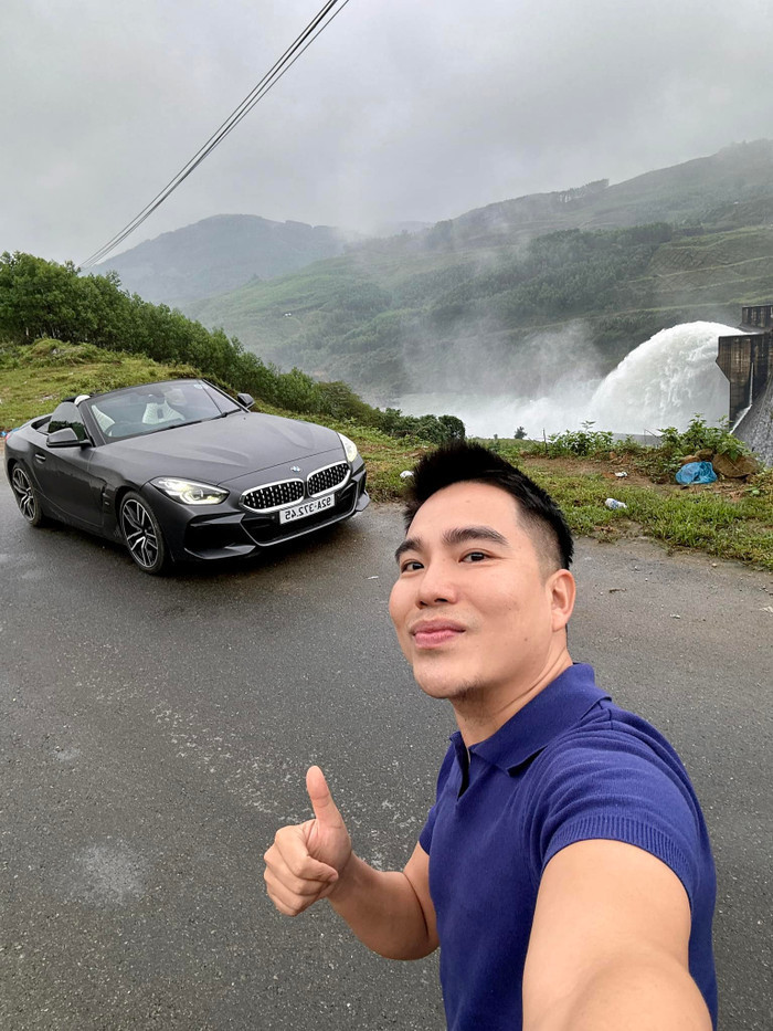 Tiktoker Dưỡng Dướng Dường nổi tiếng với phong cách ăn nói gay gắt, ngông nghênh trên mạng xã hội.