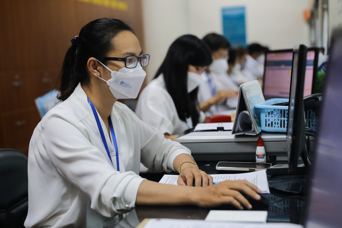 Những điểm mới về chính sách nghỉ hưu trước tuổi đối với công chức Ảnh 2