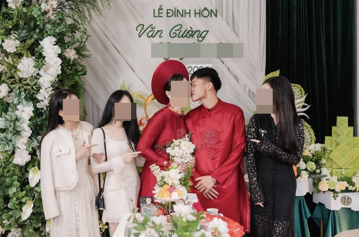 Khán giả hoang moang trước tin Hồ Văn Cường đính hôn Ảnh 1