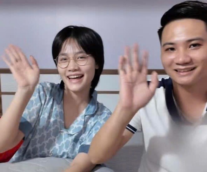 2-vo-chong-so-huu-kenh-tiktok-gia-dinh-gau-tich-cuc-1750911372.jpg