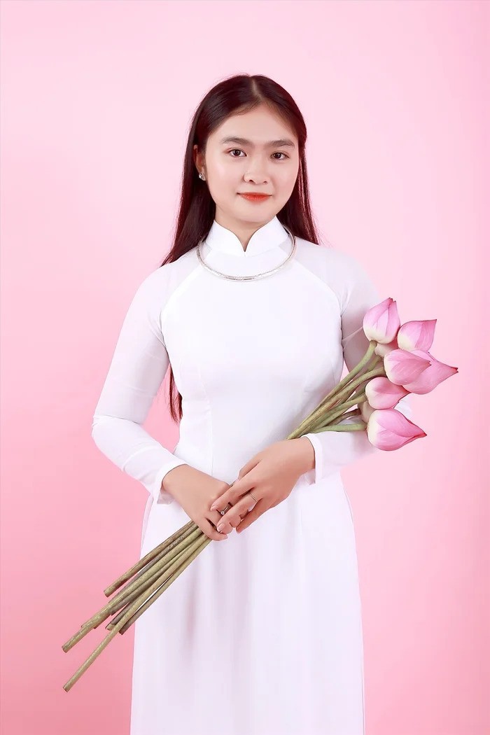 anh-ca-si-thien-nhan-2-1751362654.jpg