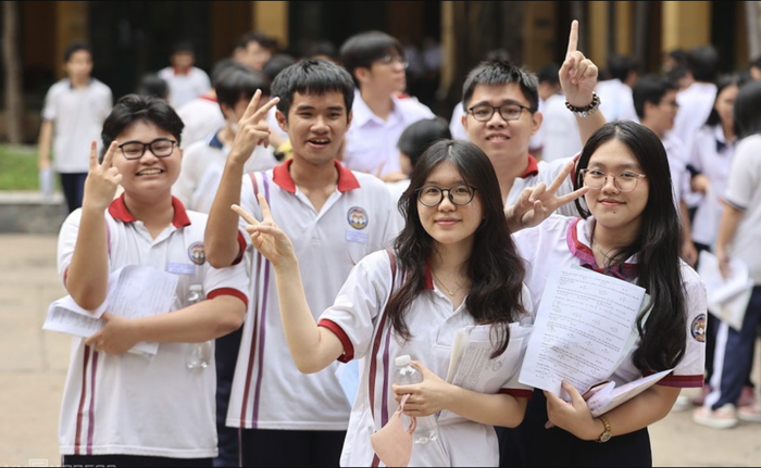bo-gddt-khang-dinh-de-thi-tot-nghiep-thpt-2025-nam-trong-gioi-han-chuong-trinh-2018-1751381867.png