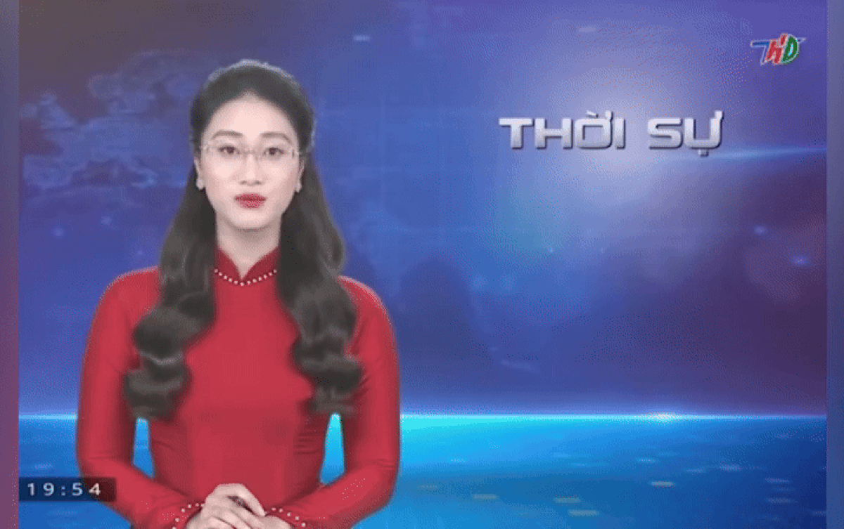 khoanh-khac-nu-mc-len-song-trong-ban-tin-cuoi-cung-cua-dai-phat-thanh-va-truyen-hinh-hai-duong-bong-gay-xuc-dong-manh-1751476007.gif
