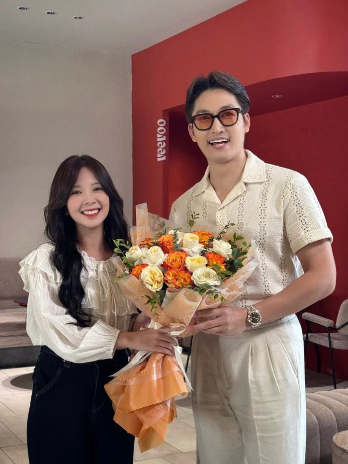 dinh-tu-va-ngoc-huyen-1751716265.jpg