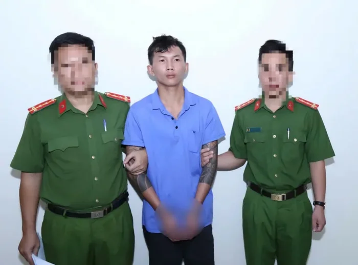 doi-tuong-hoang-thanh-cong-tai-co-quan-cong-an-1752247827.jpg