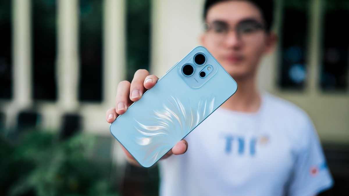 oppo-reno-14-f-1752219945.jpg