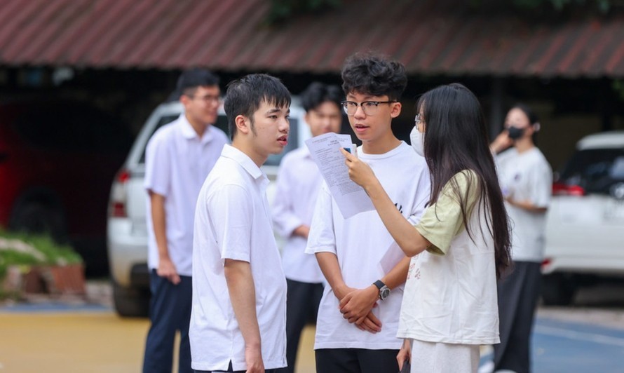 diem-mon-tieng-anh-1752644146.jpg