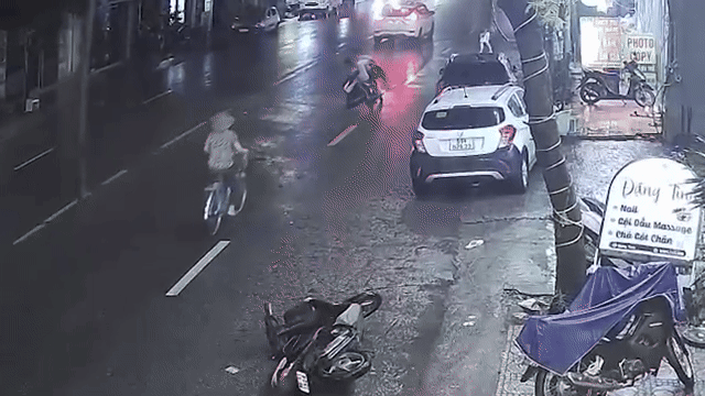 anh-gif-mot-minh-nguoi-dan-ong-quat-nga-2-ten-trom-1753953581.gif