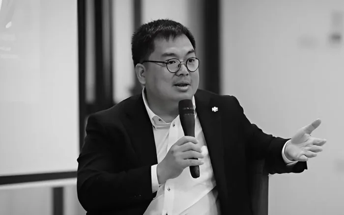 anh-ong-hoang-nam-tien-dien-thuyet-1754299437.jpg