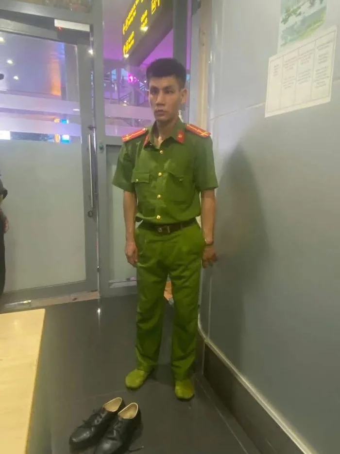 tam-giu-nam-thanh-nien-1754580592.jpg