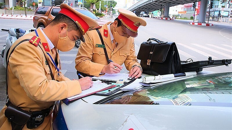 anh-minh-hoa-lap-bien-ban-nop-phat-1754928327.jpg