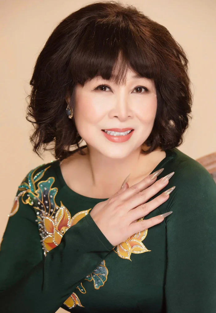 anh-dien-vien-hong-van-2-1755172851.jpg