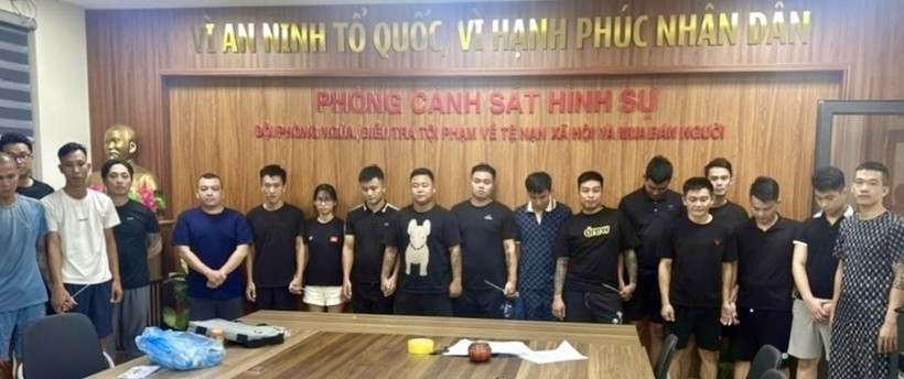 cac-doi-tuong-bi-tam-giu-tai-co-quan-cong-an-1755517578.jpg