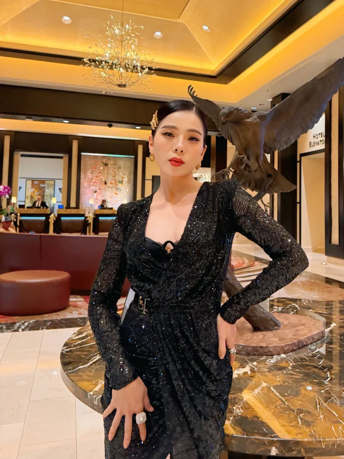 le-quyen-mac-vay-den-1755611378.jpg