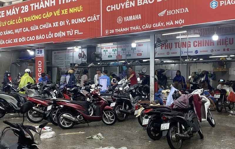 nhieu-cua-hang-sua-xe-dong-nghit-khach-1756220880.jpg