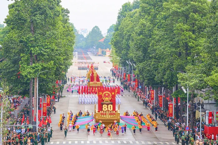 le-ky-niem-80-nam-quoc-khanh-tai-quang-truong-ba-dinh-ha-noi-1756738831.jpg