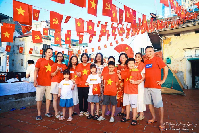 1-tre-tho-xuong-pho-ngay-quoc-khanh-viet-nam-1756829109.jpg