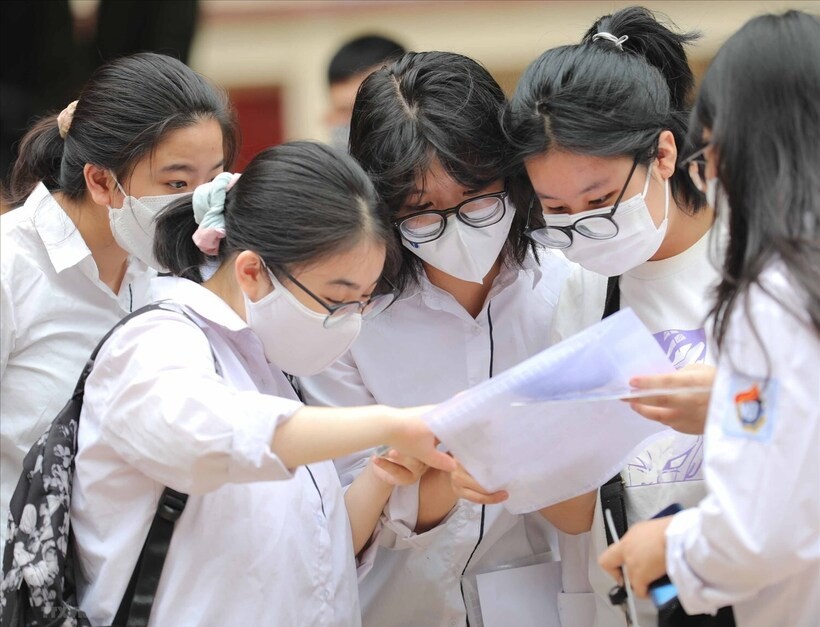 anh-minh-hoa-hoc-sinh-di-hoc-1757831863.jpg