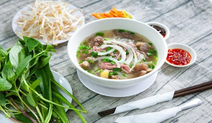 hinh-anh-pho-an-voi-gia-1758024687.jpg