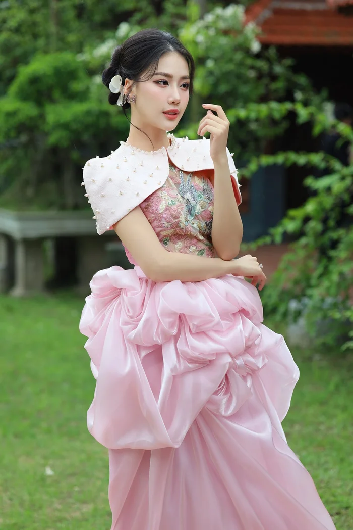 bui-quynh-hoa-tung-bi-bia-dat-vu-khong-ve-cuoc-song-doi-tu-1758298955.jpg