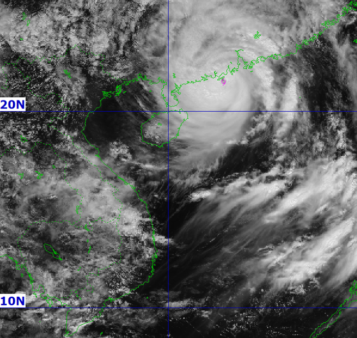 anh-may-ve-tinh-con-bao-so-9-ragasa-1758702054.png