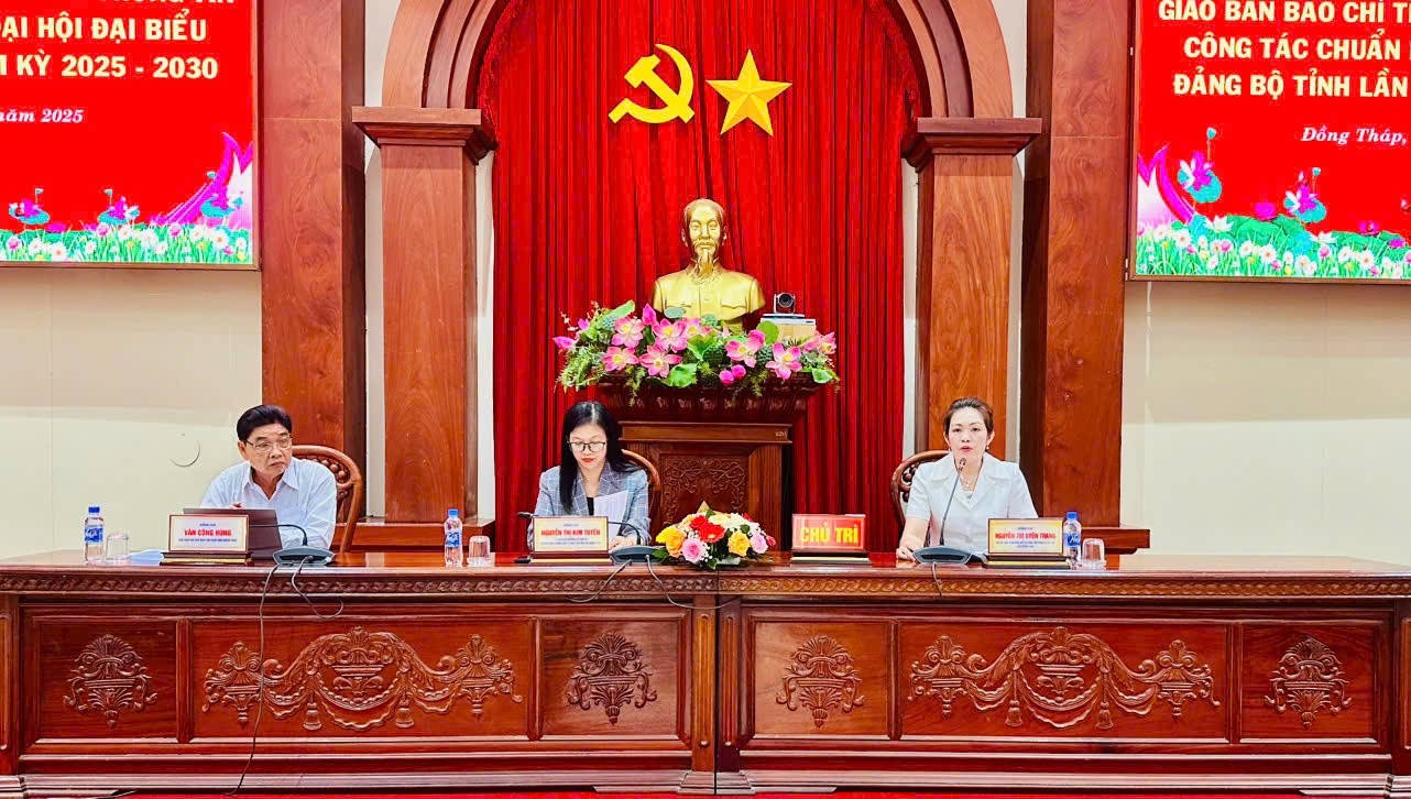 hoi-nghi-giao-ban-bao-chi-tinh-dong-thap-thang-9-2025-1758762828.jpg