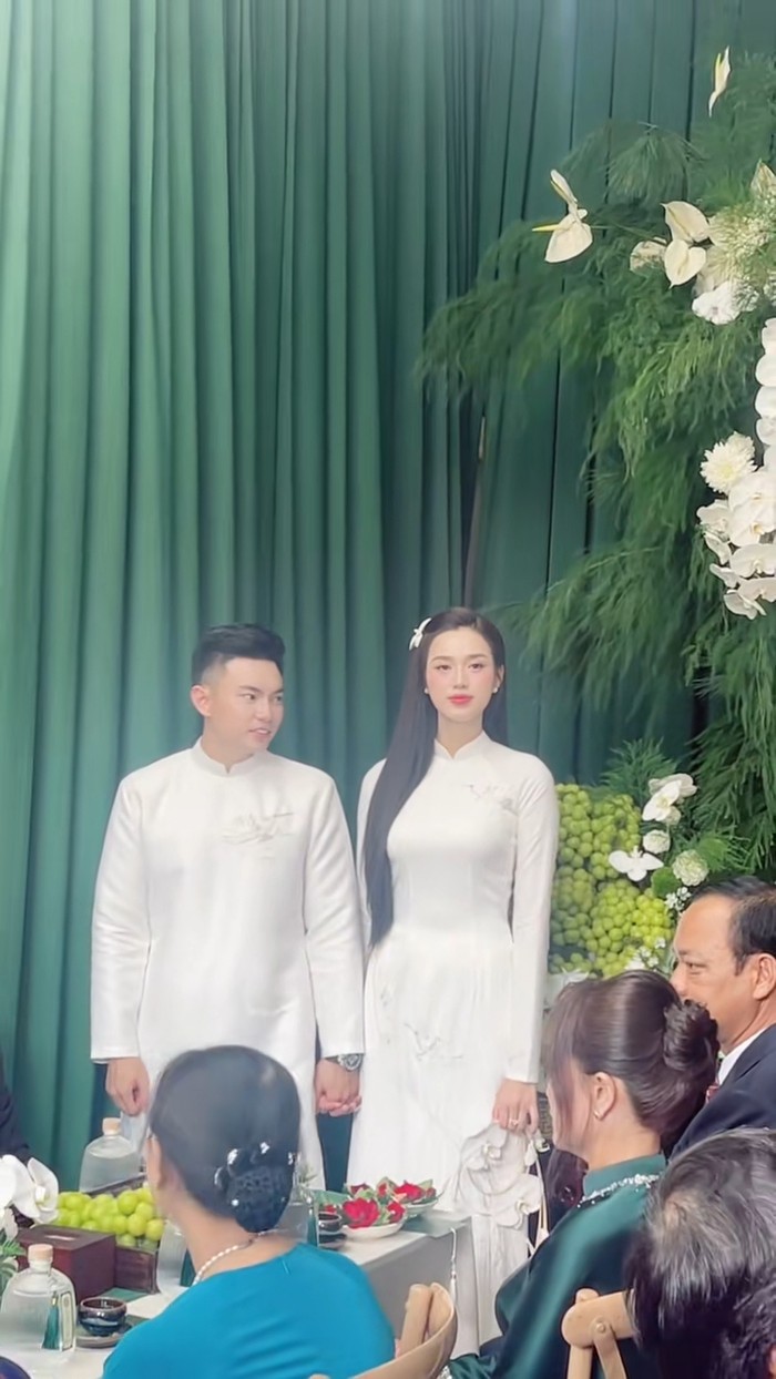 doanh-nhan-nguyen-viet-vuong-chong-hoa-hau-do-thi-ha-1760661061.jpg