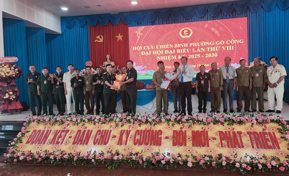 tang-hoa-hoi-cuu-chien-binh-phuong-go-cong-1760762477.jpg