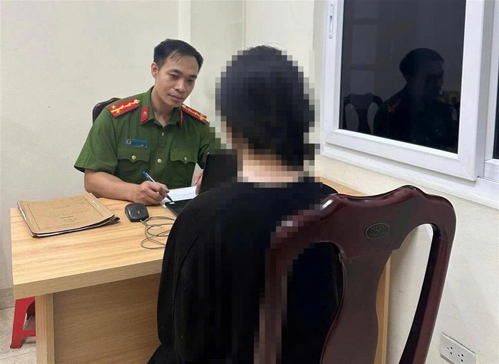 Một nữ sinh từng rơi vào bẫy 'bắt cóc online'. Ảnh: Bộ Công an