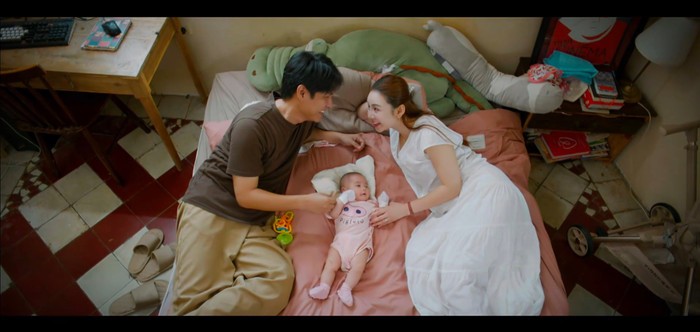 Lam và Toàn là cặp đôi có kết thúc trọn vẹn nhất khi cả hai hạnh phúc đón con đầu lòng (Ảnh: NSX).