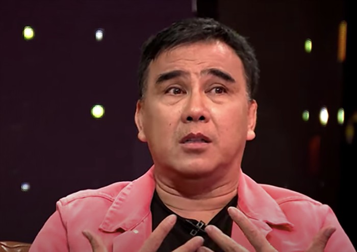 Dù đã lên tiếng giải thích, song MC Quyền Linh vẫn rơi vào tình cảnh trớ trêu khi nhiều người vẫn chưa tiếp cận được thông tin chính thống.