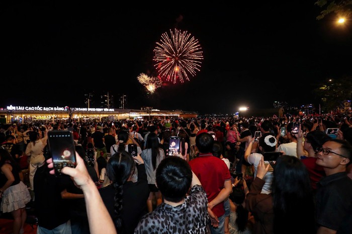 Đêm nay (31/12), hứa hẹn người dân TP.HCM sẽ được chứng kiến đêm Giao thừa rực rỡ. Ảnh minh hoạ/Nguồn: báo Thanh Niên