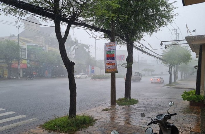 Duyên hải Nam Trung Bộ ngày 3/2 được dự báo có mưa. Ảnh minh hoạ